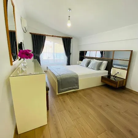 Melisa بوزبورون