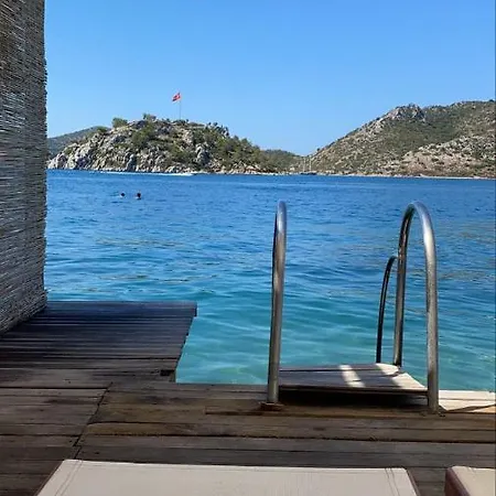 Melisa فندق بوزبورون